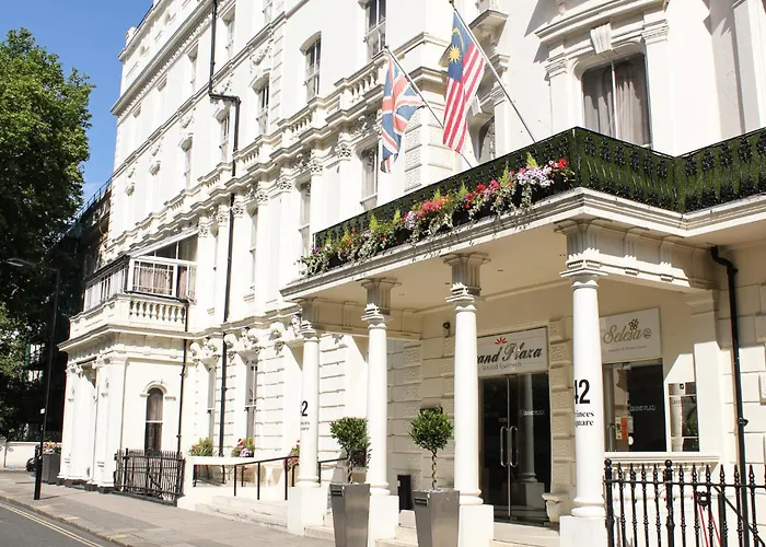Grand Plaza apartamentos con servicio